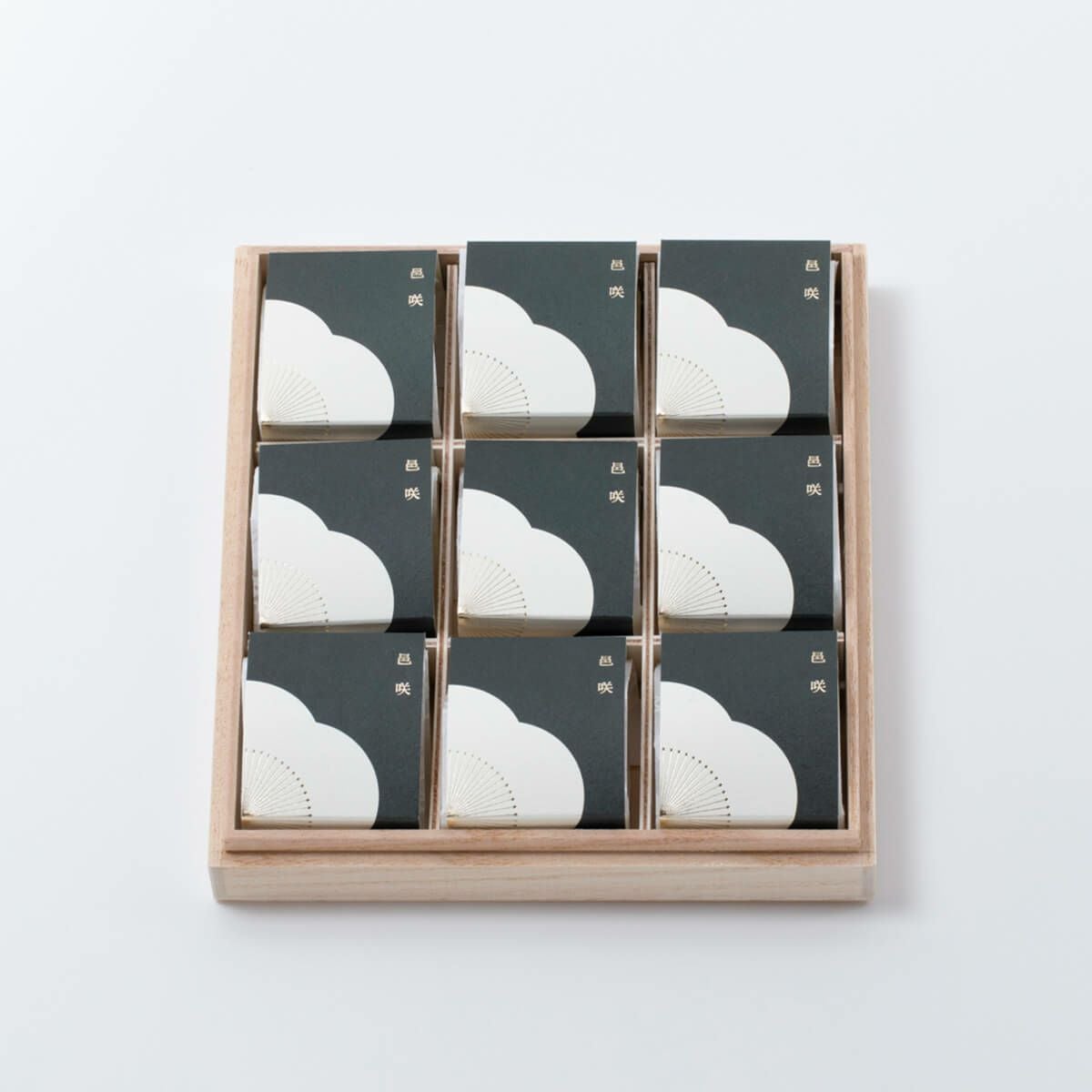 弔事用 紀州南高梅 邑咲  梅干個包装 ９粒入  花ふきん包み　石神邑オンラインショップ