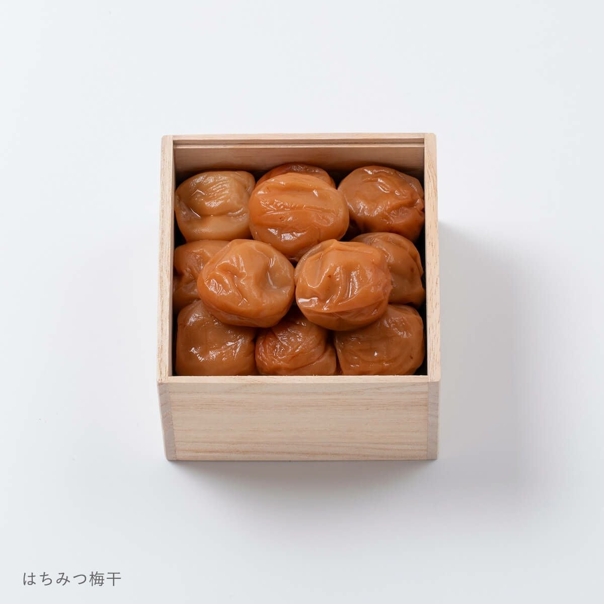紅梅キャラメル記念バッジ 70周年記念おいしさの詰合せ」販売のお知らせ（※3/14追記）｜株式会社